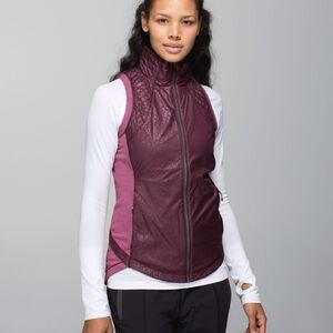 LULULEMON REBEL RUNNER VEST Petal Camo Embossed Bordeaux Drama Stripe Be…